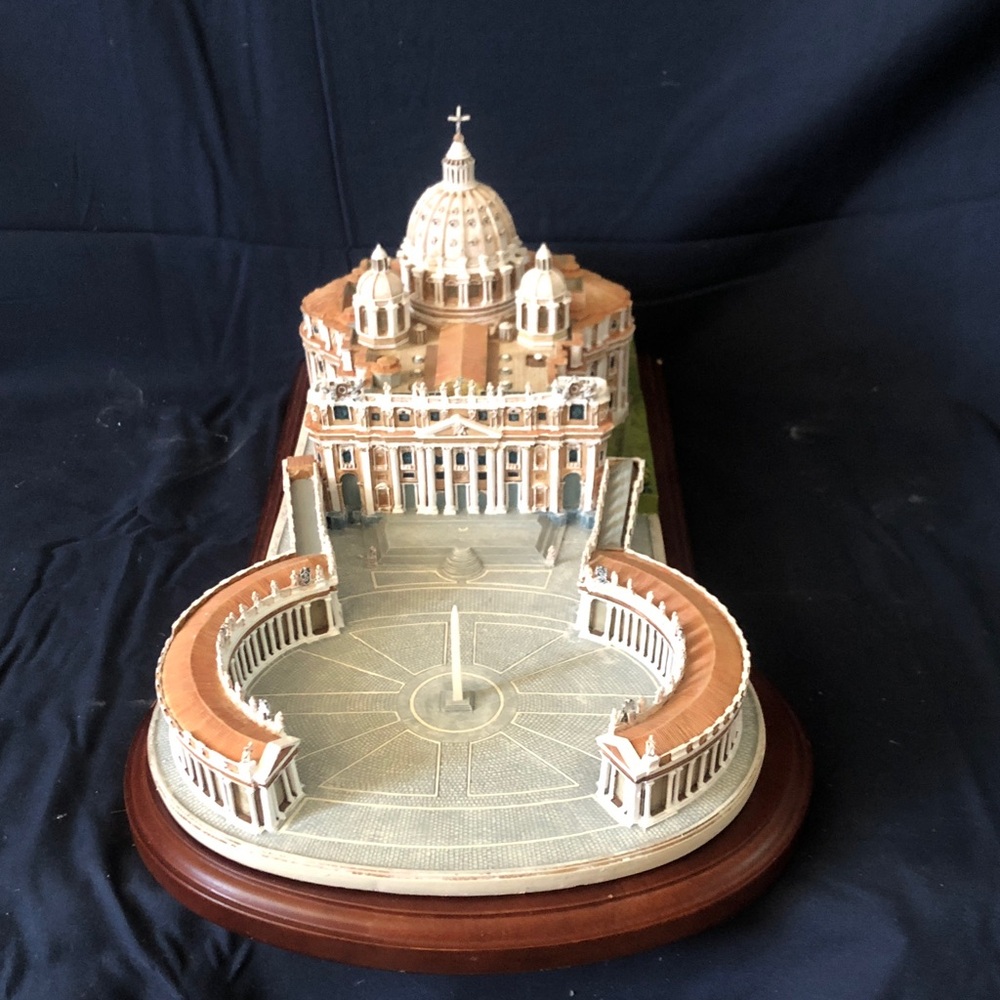 St. Peter’s basilica architectural model of exquisite detail by Danbury mint 15